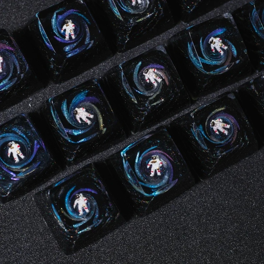 Artisan Keycap Astronaut Resin - Gaming Accessories Korea ulasan dan harga