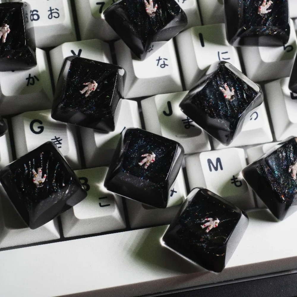 Artisan Keycap Astronaut Resin - Gaming Accessories Korea ulasan dan harga